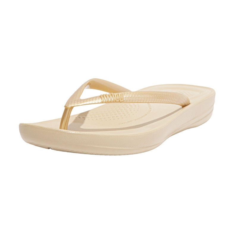 FitFlop Women's iQushion Rubber Flip-Flops with Contoured Footbed for Walking, Lightweight Ergonomic Flip Flop Sandals with Arch Support and Foot Impact Pillows, Gold, 8 US Women - Image 1